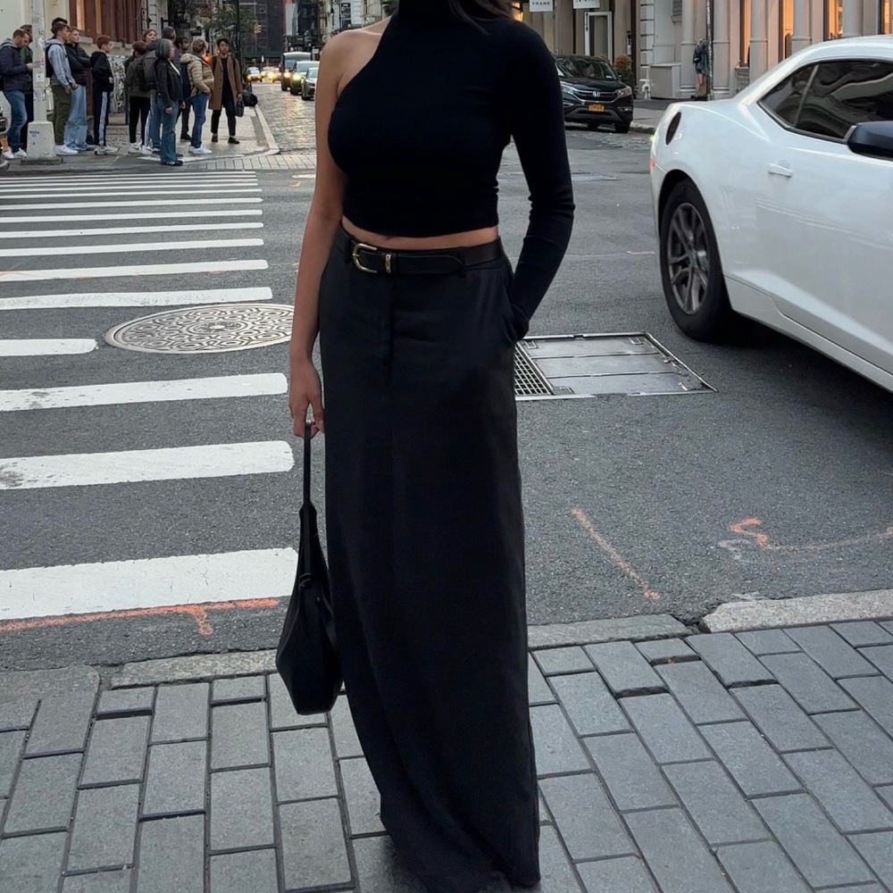 Reformation mid rise Cairo Black Midi Skirt